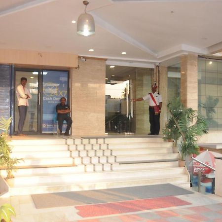 Suvarna Regency ハッサン エクステリア 写真