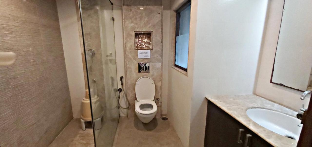Suvarna Regency ハッサン エクステリア 写真